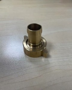 Hose union 1" fm x19  brs flat CN